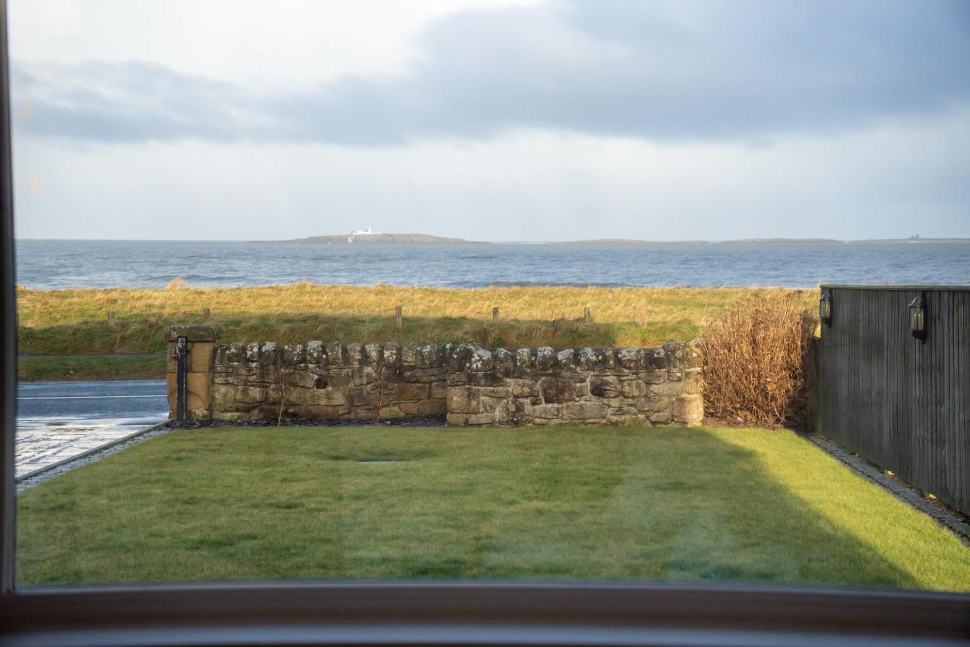 Seaview House Villa Seahouses Kültér fotó